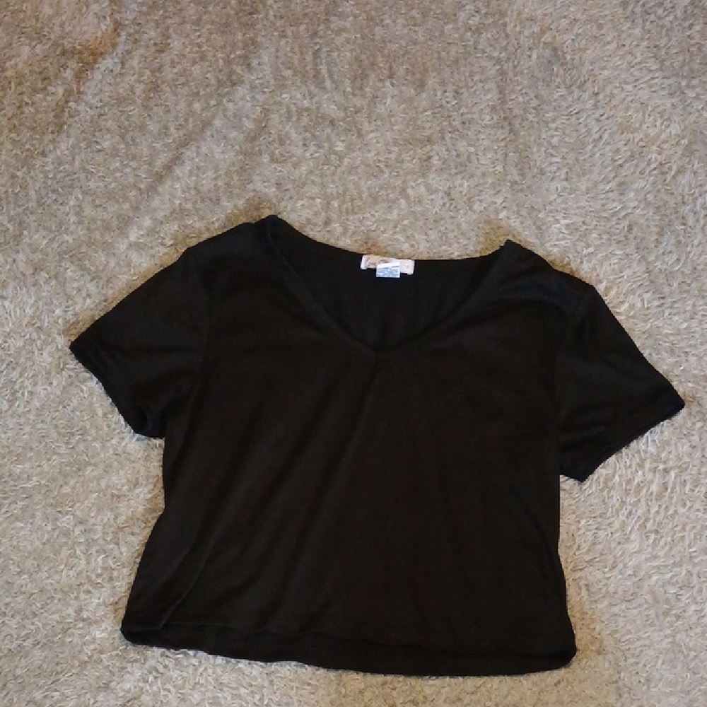 Must Bundle For $3 Deal! Black V-Neck Women's Crop Top XS